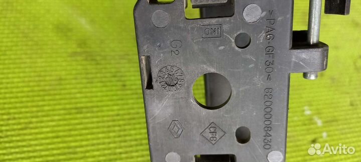 Ручка задней левой двери Рено, лагуна 2