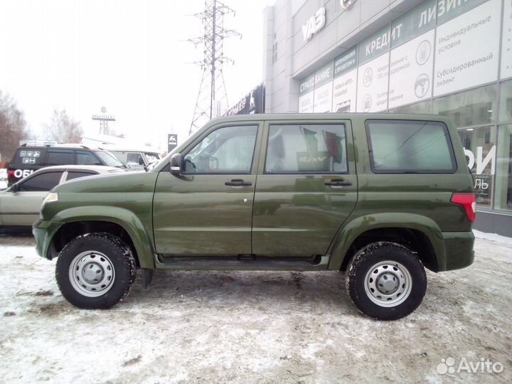 УАЗ Patriot 2.7 МТ, 2024