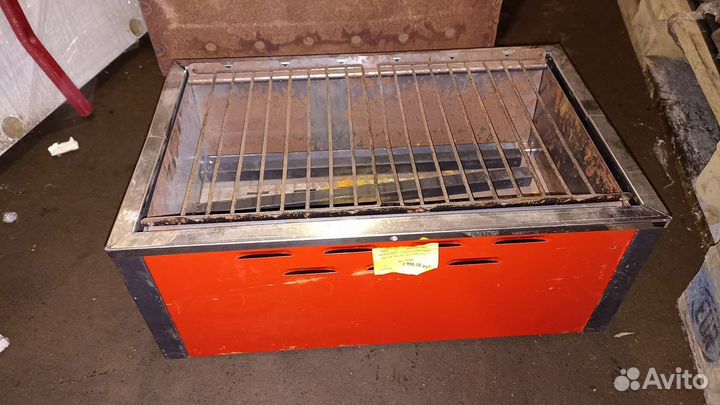 Мангал с решеткой-жаровней