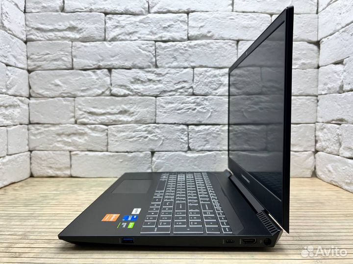 Игровой ноутбук Thunderobot 911 Air D