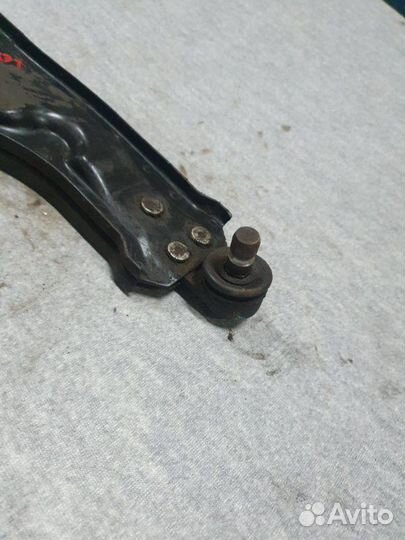 Рычаг, тяга подвески передний правый Chevrolet