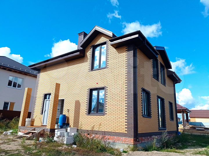 Коттедж 183 м² на участке 8,5 сот.