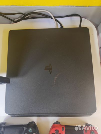 Sony PS4 slim