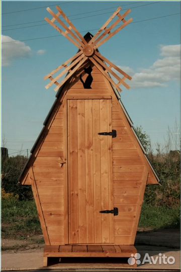 Уличный туалет с декором чря 573