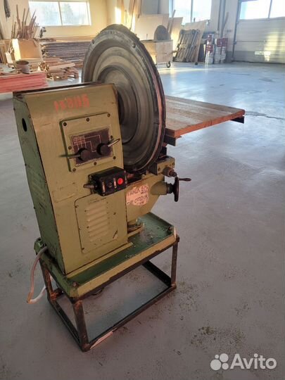 Станок шлифовальный дисковый