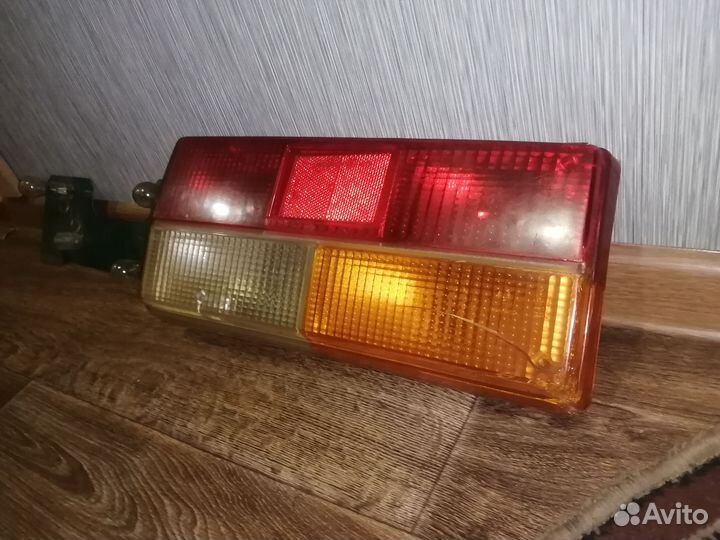 Правый фонарь на ваз 2107