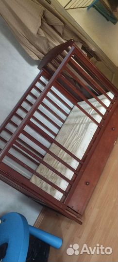 Детская кроватка