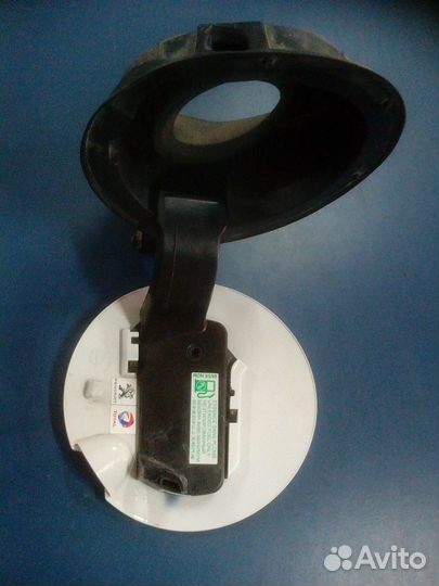 Пежо 407 2014г. лючек бензобака