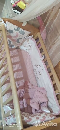 Детская кроватка люлька с маятником