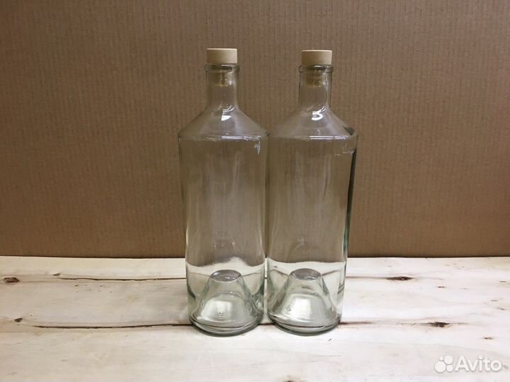 Бутылка стеклянная 1л с пробкой по 6шт в коробке