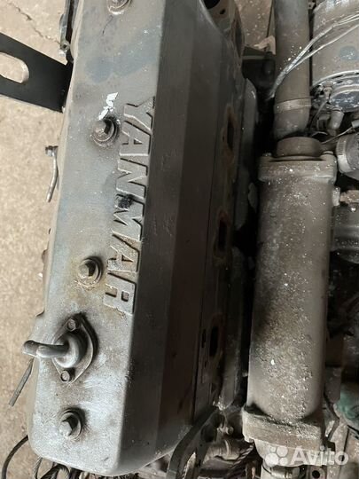 Продам двигатель с редуктором Yanmar 150лс