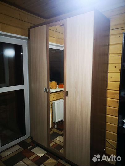 Гардеробный шкаф