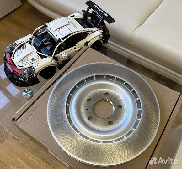 Диск тормозной задний Porsche Macan 95B