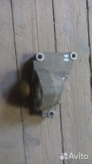 Кронштейн промежуточного вала Opel Vectra C 2002