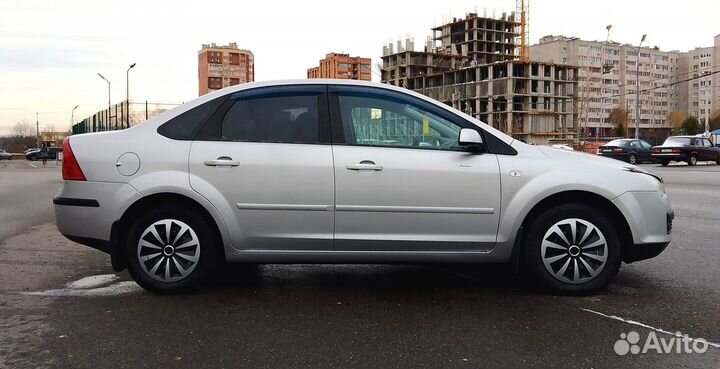 Ford Focus 1.8 МТ, 2008, 116 000 км