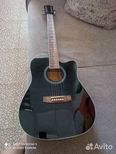 Гитара новая