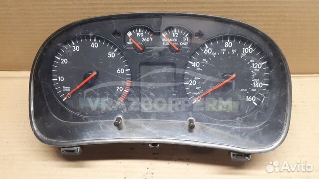 Щиток приборов VW Golf
