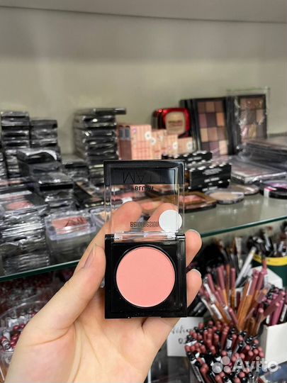 Румяна хайлайтер