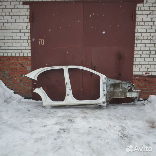 Правый борт FAW V5