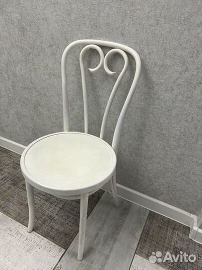 Стулья кухонные 4 штуки