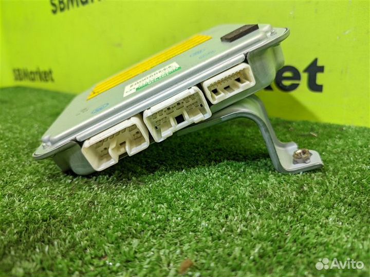 Блок управления рулевой рейкой Toyota Land Cruiser