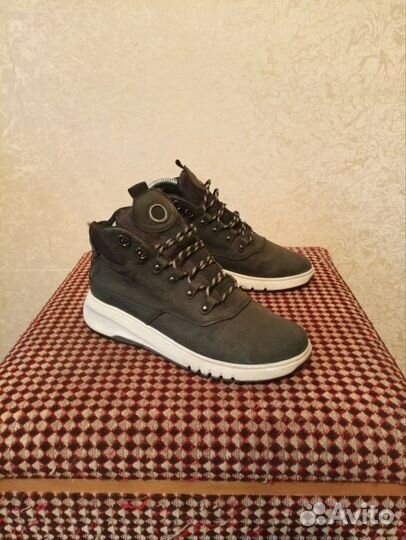 Кроссовки Geox Италия натур кожа 38р