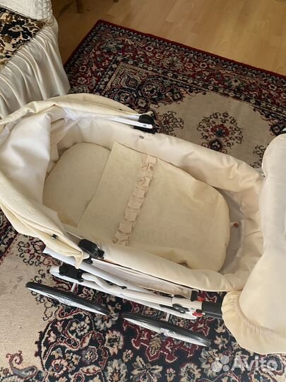 Коляска для кукол