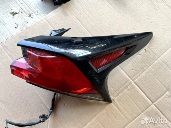 Фонарь в крыло правый Лексус нх З 10 рестайлинг