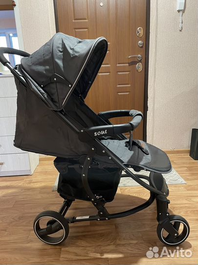 Прогулочная коляска indigo