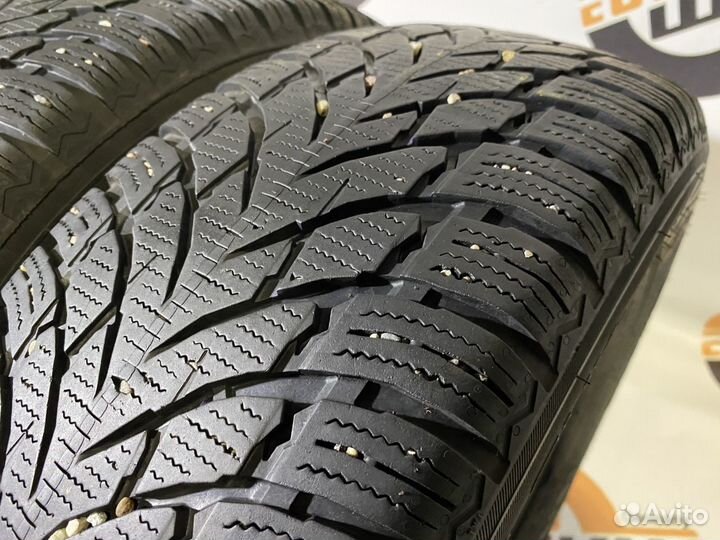 Nokian Tyres WR SUV 4 215/70 R16