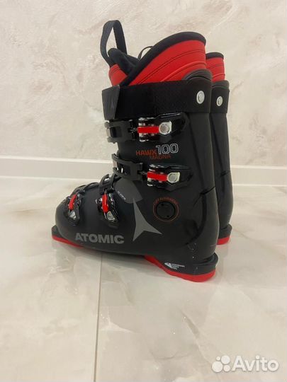 Горнолыжные ботинки atomic