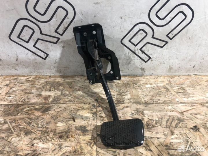 Педаль тормоза Mercedes-Benz S-Class W221