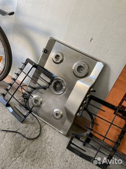 Газовая варочная панель Zanussi 5 комфорок