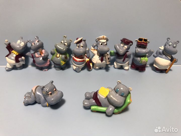 Бегемоты на отдыхе из Киндера (Kinder Surprise)