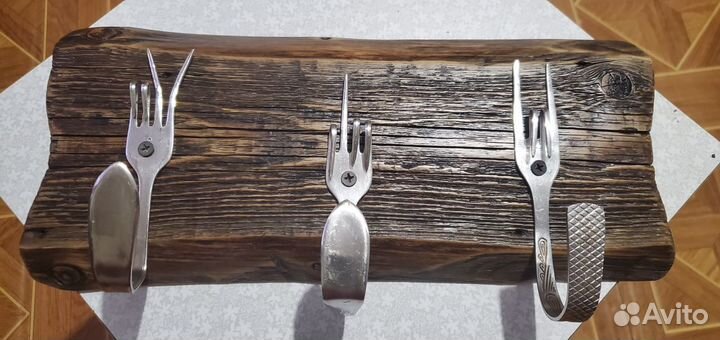 Вешалка из вилок