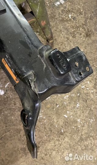 Панель передняя (телевизор) Hyundai Santa Fe 3