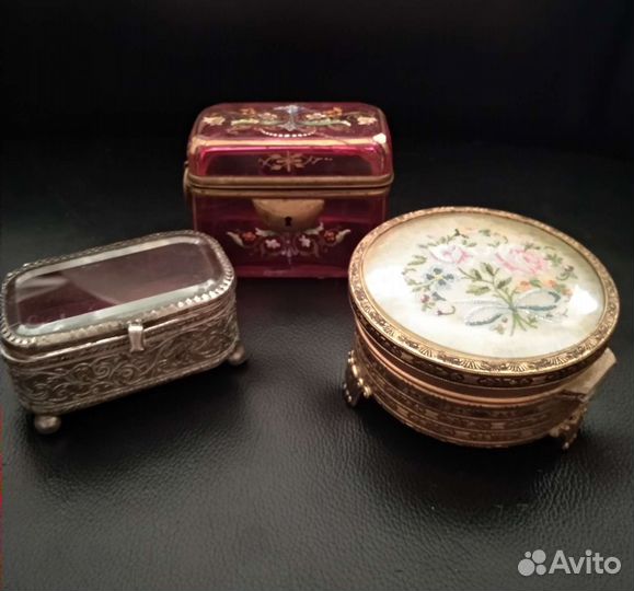 Шкатулки старинные