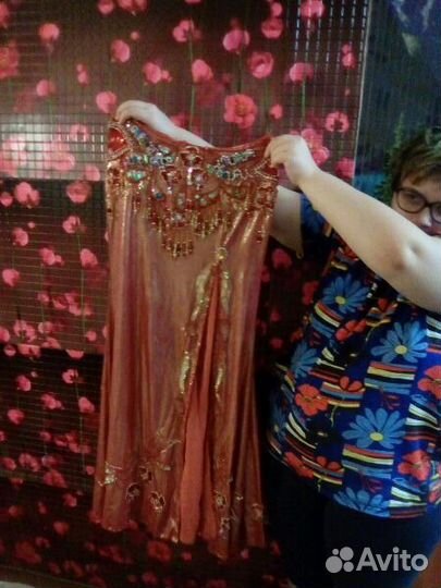 Костюм и аксессуары для танца живота