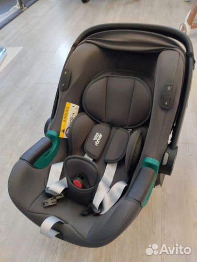 Britax Roemer автолюлька Baby-Safe isense i-Size