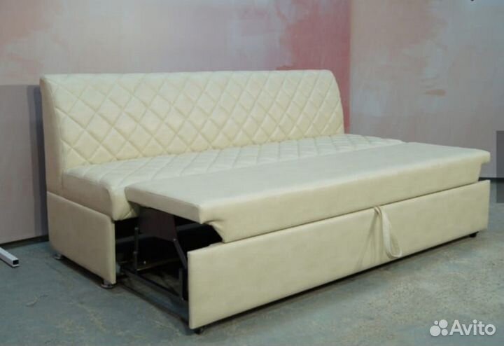 Диван кухонный