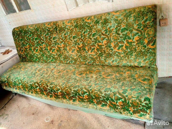 Трюмо,шкаф,раковина,диван и др. из СССР