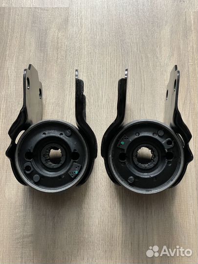 Сайлентблок переднего рычага задний Ford / Volvo