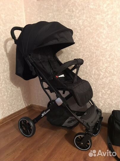 Коляска новая всесезонная с сумкой