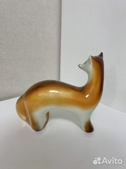 Куница / лиса (СССР, фарфор, статуэтка)