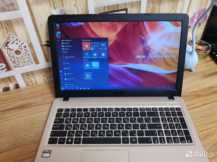 Быстрый full HD Asus на SSD