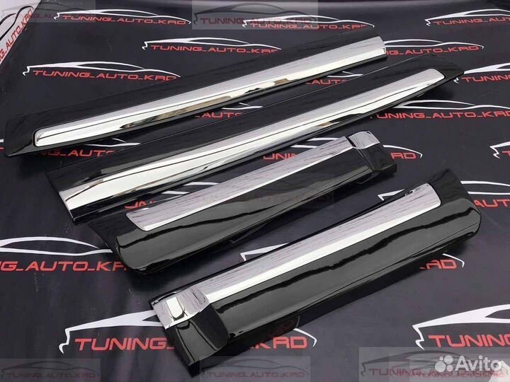 Молдинги дверей Toyota Land Cruiser 200 X6114