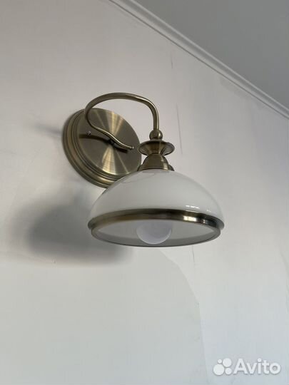 Светильник настенный