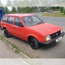 Opel Kadett 1.3 MT, 1983, 96 000 км, с пробегом, цена 120 000 руб.