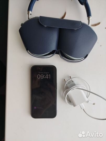 iPhone 15 pro 128gb sim esim