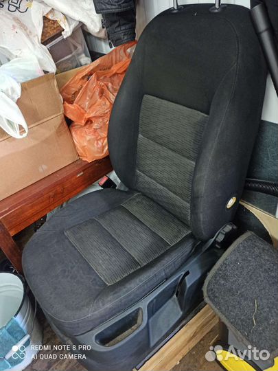 Продам водительское сиденье Шкода Октавия А5